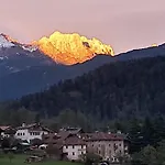 アパート Tra Prati E Monti - Dolomiti Bellunesi ヴァッレ・ディ・カドーレ